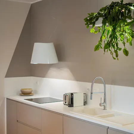 Urban Quattro Apartment *