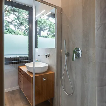 Urban Quattro Apartment