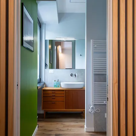 Urban Quattro Apartment